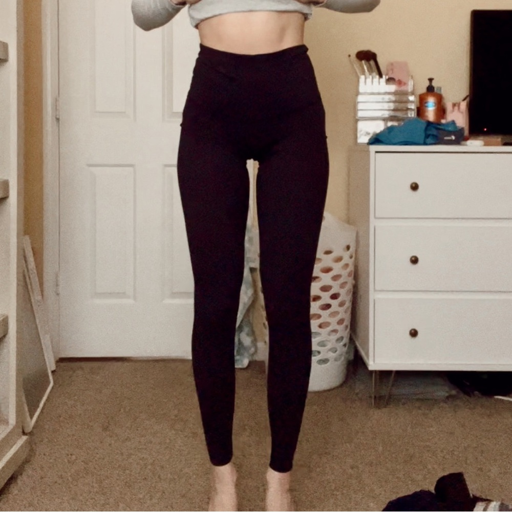 Lululemon black leggings